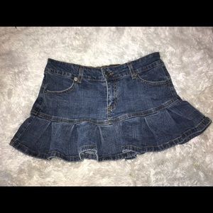 Denim low rise pleated skirt